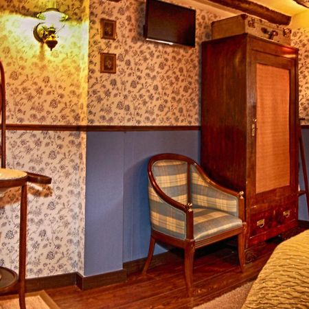 La Casa De Lucas Guest House Clavijo Bagian luar foto