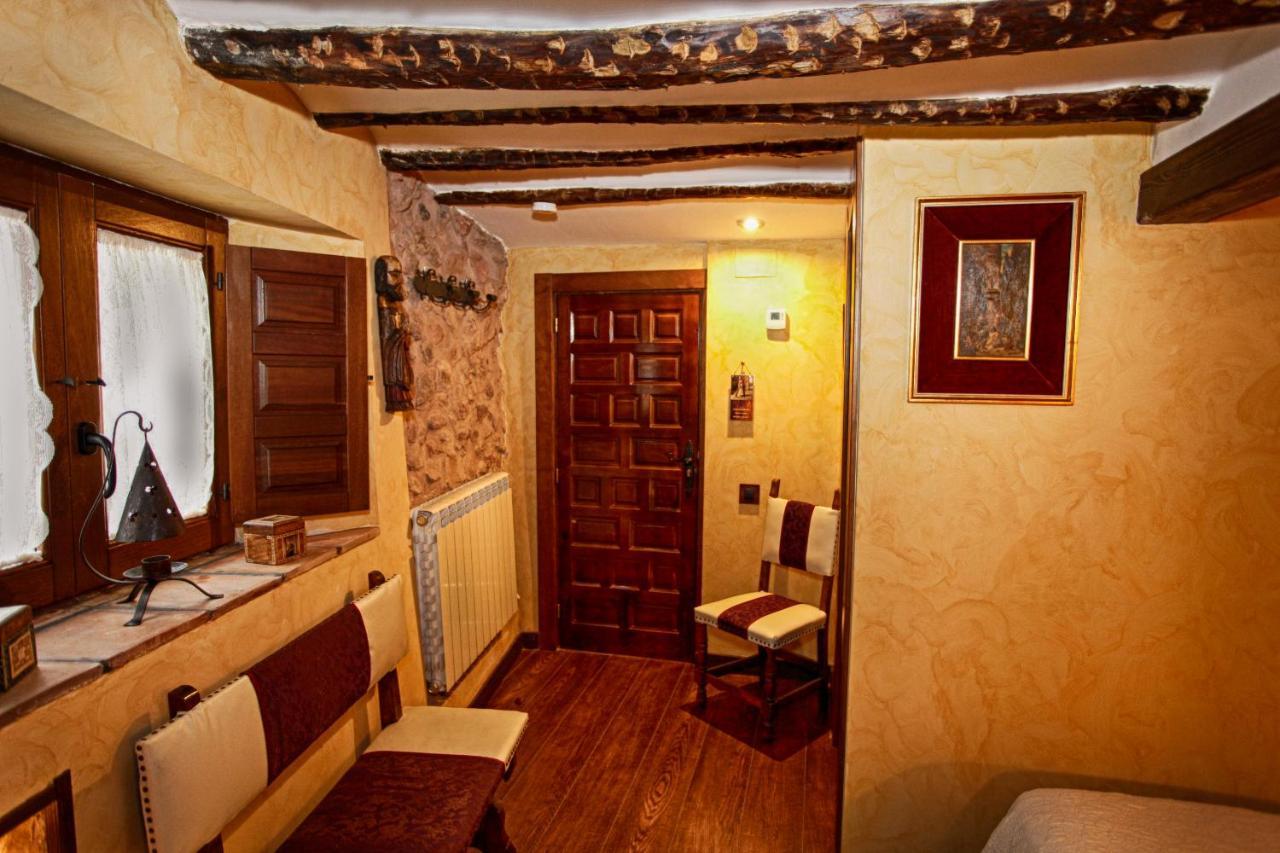 La Casa De Lucas Guest House Clavijo Bagian luar foto