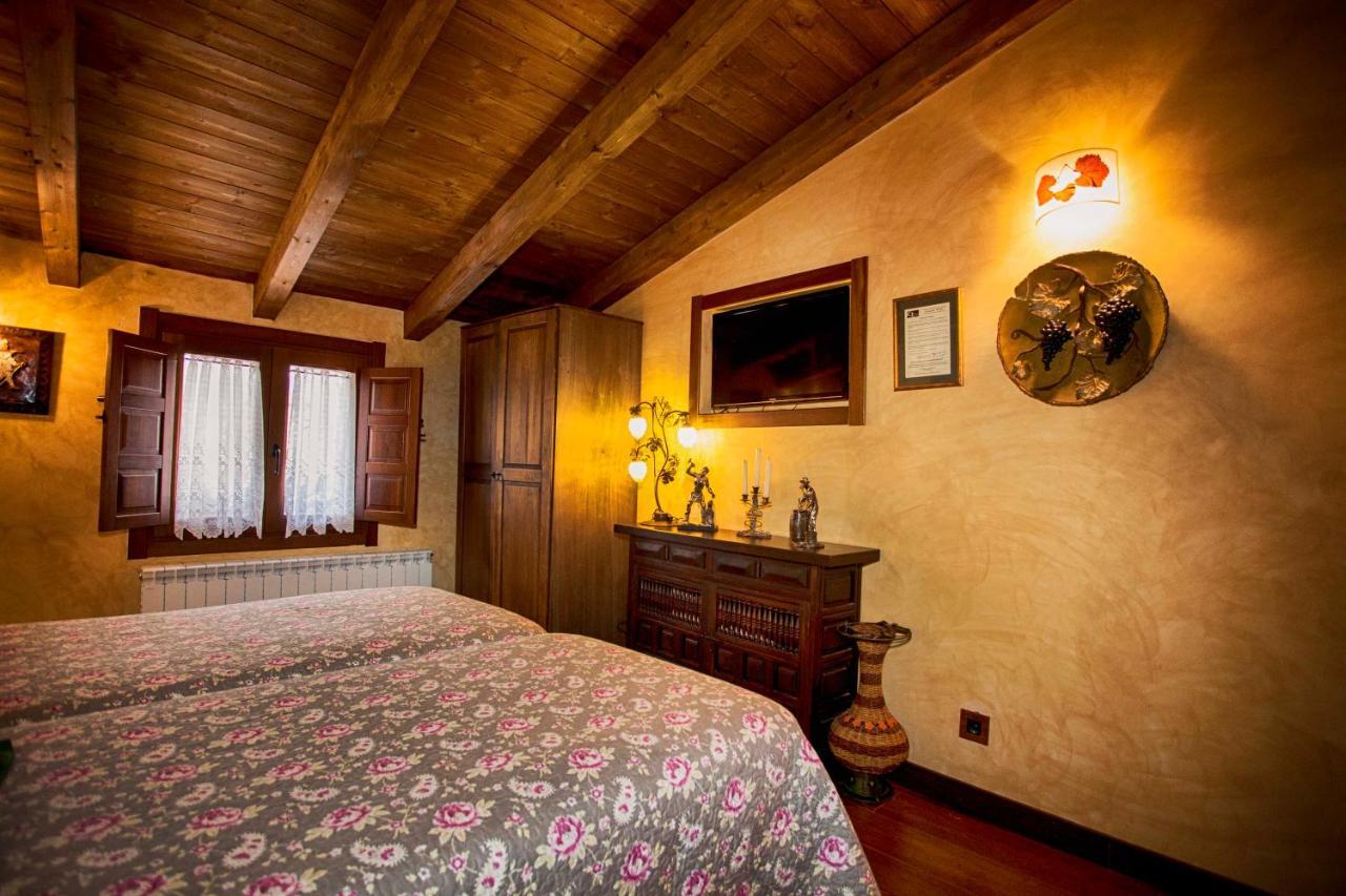 La Casa De Lucas Guest House Clavijo Bagian luar foto