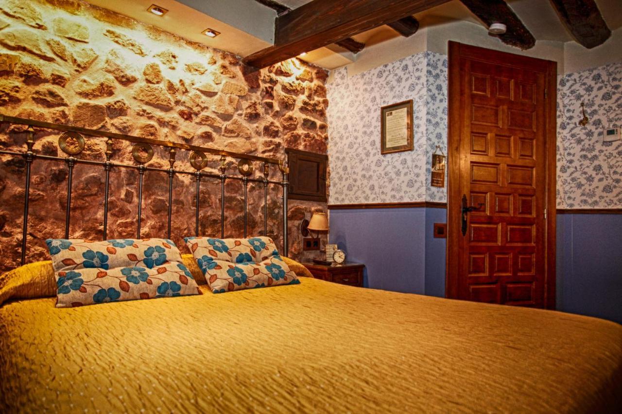 La Casa De Lucas Guest House Clavijo Bagian luar foto